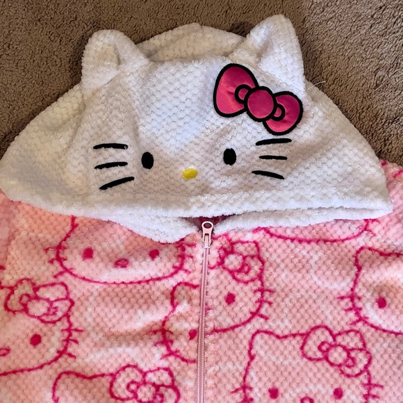Hello Kitty women’s one piece pyjamas with hood - Size extra large - Picture 5 of 7